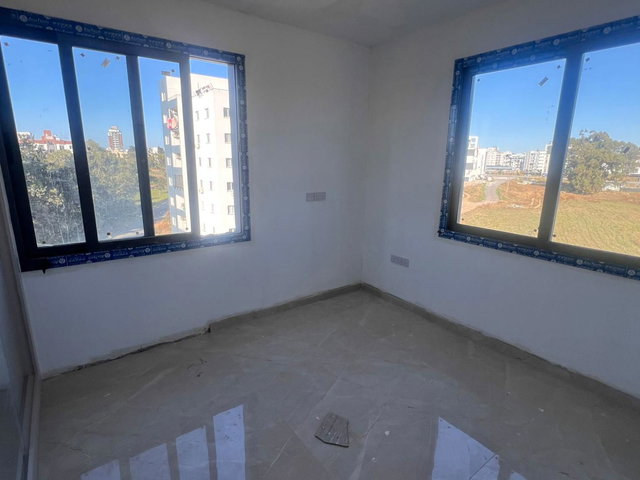 GAZIMAĞUSA MERKEZDE, CITY MALL MANZARALI GENIŞ 3+1 DAIRE