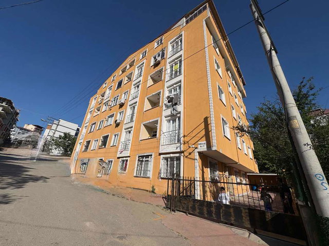GEBZE CUMHURİYET MAHALLESİNDE 2+1 SATILIK DAİRE
