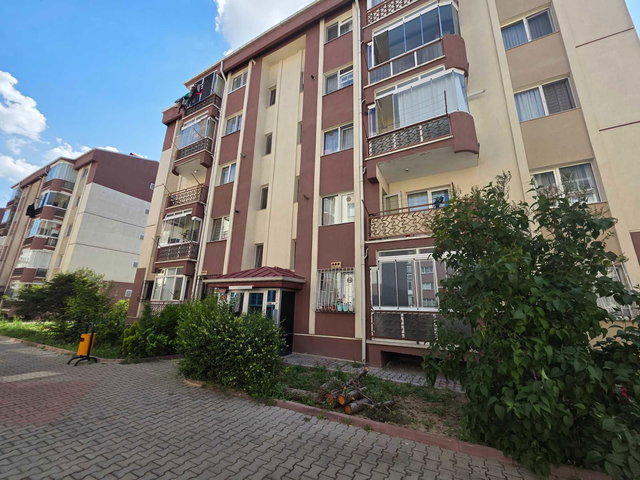 BATIKENT BATI SİTESİ CADDE ÜZERİ SİTE İÇERİSİNDE FUUL YAPILI 3+1