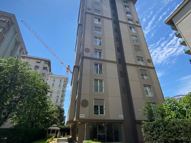 CADDEBOSTAN HAMAM SOKAK'TA KISMİ DENİZ MANZARALI 115 MT2 NET (3+1)