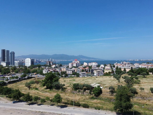 BAYRAKLI SITE IÇI SATILIK 2+1 FULL DENIZ MANZARALI