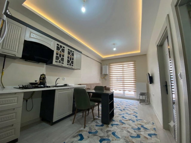 REMAX ARTIS'DEN YILDIZKENT'TE EŞYALI SATILIK 1+1 DAIRE