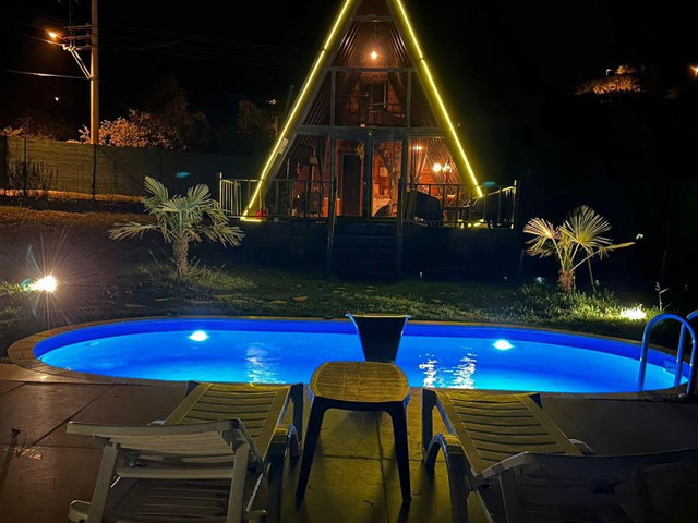 RE'MAX AY'DAN SAKARYA HENDEK YEŞILVADİ MAHALLESİN DE SATILIK BUNGALOV