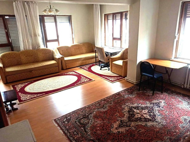 RE/MAX İNCİ'DEN ÇARŞI MERKEZDE KİRALIK 2+1 DAİRE