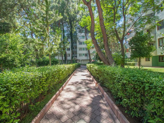 GÜRSU MAHALLESI'NDE DENIZ MANZARALI, SITE İÇERISINDE 3+1 DAIRE