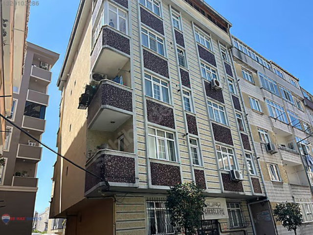 BAHÇELIEVLER MKPAŞA CADDESI GENÇ BINA GENIŞ 2+1 ASANSÖRLÜ