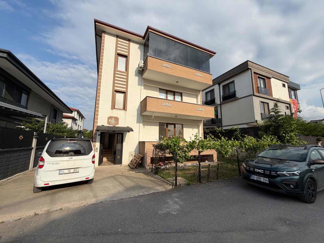 ÖMER İNAN REMAX YAZLIK MAH 3+1 160M2 GENIŞ FERAH KIRALIK DAIRE