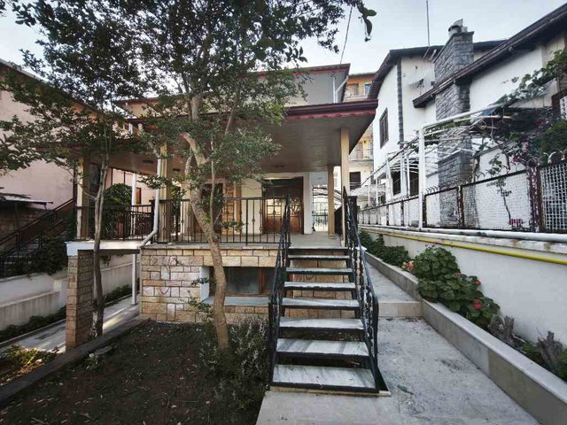 3+1 DENİZE ,SAHİLE 30 METRE MESAFEDE VİLLA