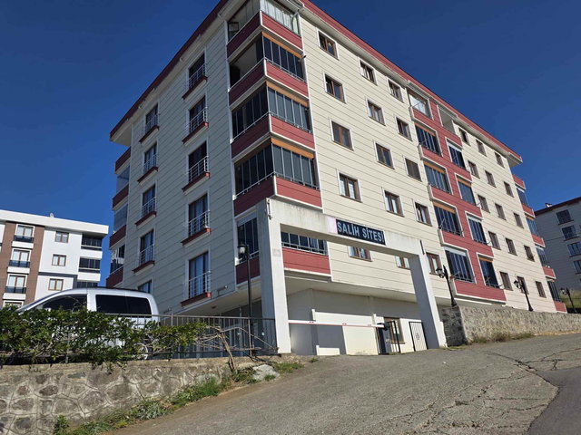 PELİTLİ SALİH SİTESİNDE FUL DENİZ MANZARALI DAİRE (SATILIK)