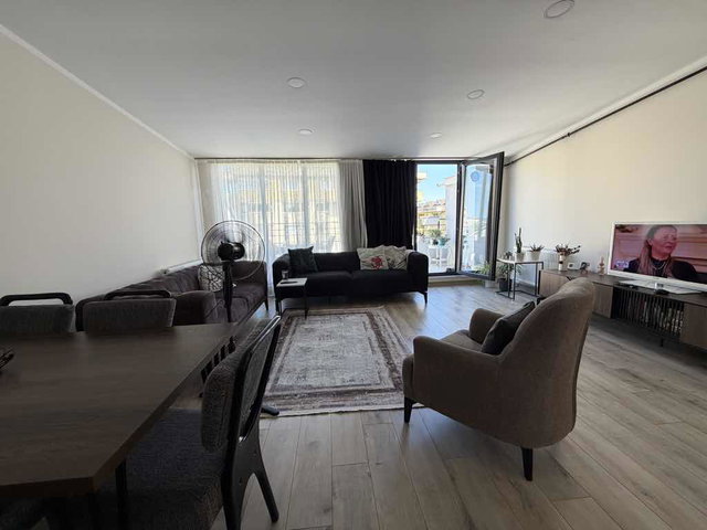 ÇEKMEKÖY ÇAVUŞBAŞI CADDESİNDE KİRALIK 3+1