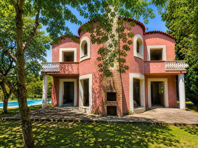RE/MAX AY'DAN KIRKPINAR KONAKLARI’NDA SATILIK 4+1  VİLLA