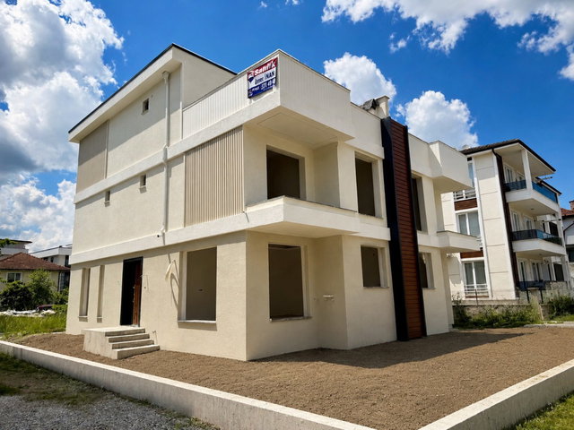 ÖMER İNAN REMAX SERDİVAN YAZLIK SAUNALI LÜKS 5+1 TRİPLEKS VİLLA