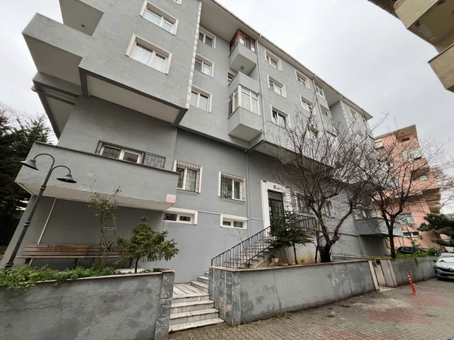 LIBADIYE ANA CADDE ÜZERINDE, AK YAPI SITESI BÜYÜK 3+1 DAIRE