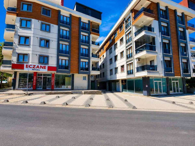 SANCAKTEPE SARIGAZI MH. SITE IÇINDE SATILIK 2+1 GENIŞ ÜST DUBLEKS