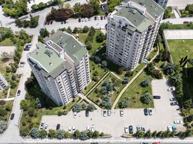 YAŞAMKENT GÜLBENG SİTESİNDE SATILK DAİRE 4+1