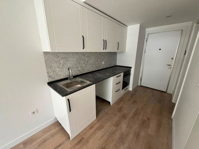 RE/MAX ŞEHİR 2 KADIKÖY ELEGANT PARK SİT. SATILIK BAHÇE KATI 1+0