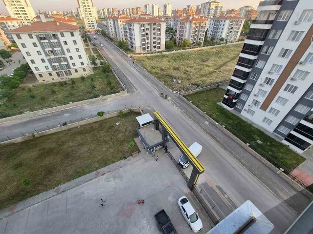 ÜÇKUYULARDA SATILIK 3.5+1 DAİRE KAT 7