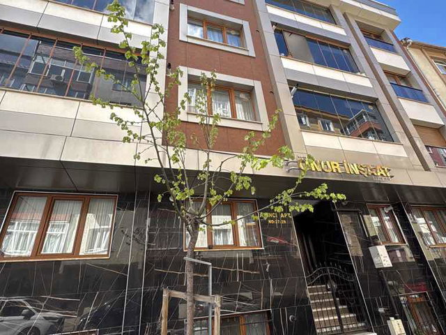 GAZİOSMANPAŞA BAĞLARBAŞI MAH 1+1 60M2 BAHÇE KATI