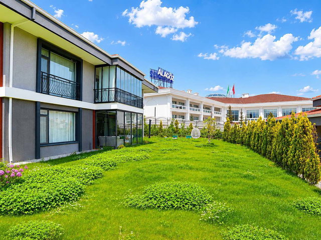 İNCEK FENERBEY VILLALARI ÖZEL TASARIM 5+2 VILLA/REMAX ENBATI