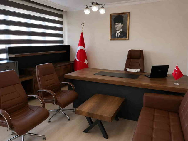 ULUS ÇANKIRI CADDESİ'NDE SATILIK 3+1 DAİRE VE HOME OFİS