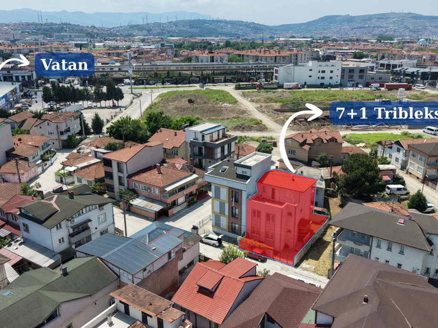 REMAX MAVI'DEN MERKEZI KONUMDA | 230 M² | 7+1 YENI TRIPLEKS