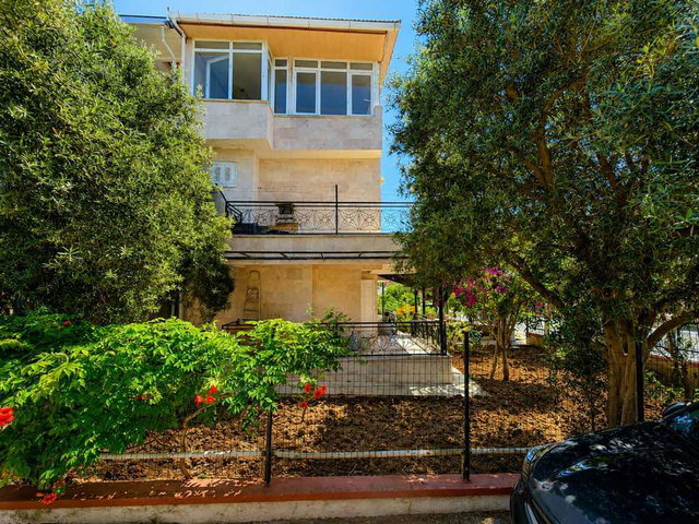 DIDIM AKBÜK’TE MUHTEŞEM MANZARALI 4 + 1 TRIPLEX VILLA
