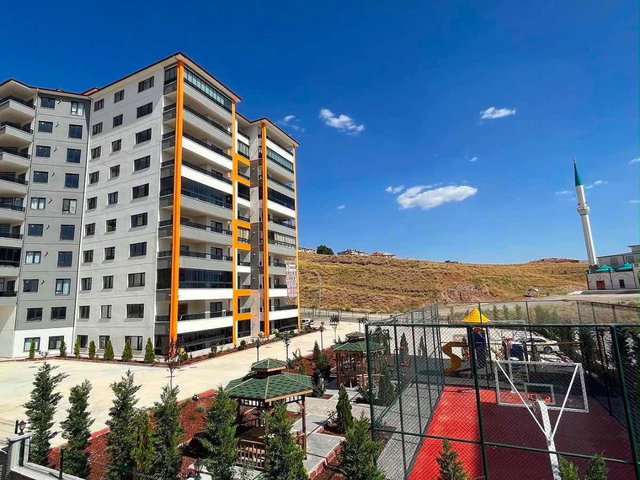 MİLTAŞ GÖLYAKA EVLERİNDE KAÇIRILMAYACAK FIRSAT GENİŞ METREKARELİ PRESTİJLİ AİLE DAİRESİ