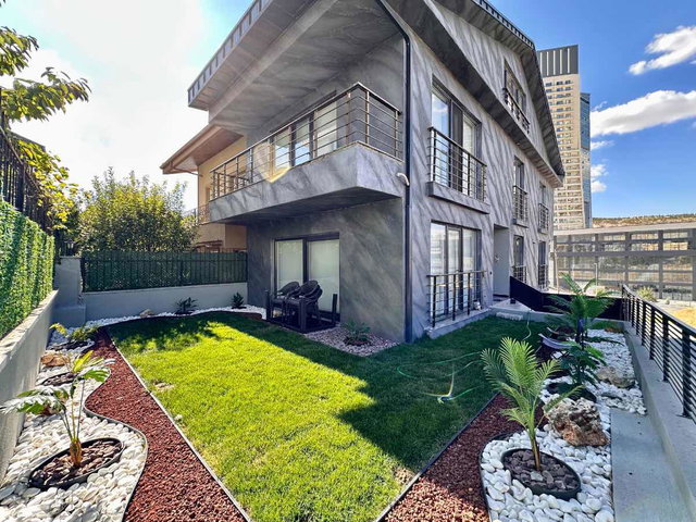 ÇANKAYA KONUTKENT’TE 5+1 SATILIK KÖŞE VILLA
