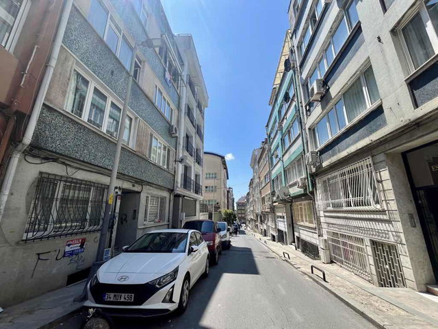 REMAX LEDA'DAN KURTULUŞ FERİKÖY METROYA YAKIN 2+1 KİRALIK DAİRE