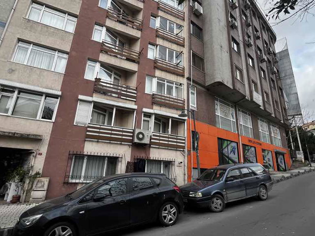 MECİDİYEKÖY’DE DEĞERLİ KONUMDA SATILIK KULLANIŞLI DAİRE