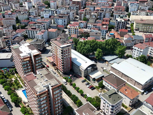 ÇEKMEKÖY AYDINLAR ADNAN KAHVECI CADDESI SATILIK 3+1 DAIRE