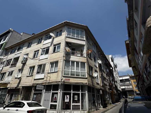 NURGÜL BAYINDIR’DAN MALTEPE ÇARŞI IÇINDE YATIRIMLIK 3 + 1 DAIRE