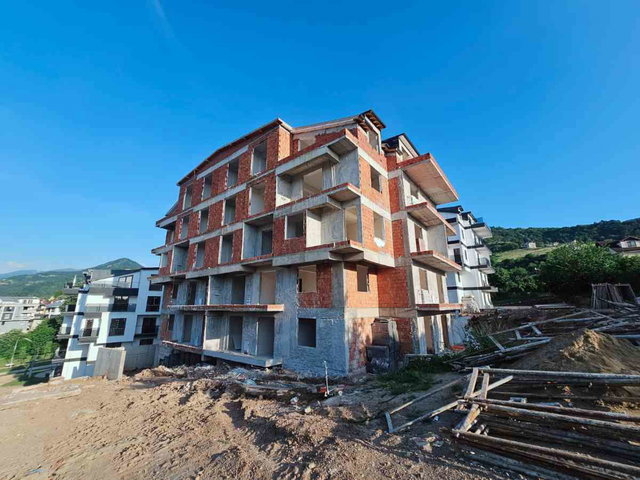 BAŞİSKELE FATİH MAH. SATILIK ARAKAT DAİRE