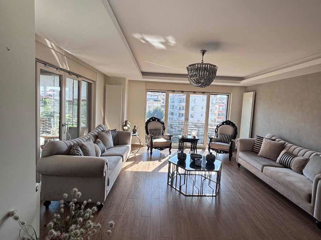 REMAX BEYAZ OSMANGAZİ HÜDAVENDİGAR MAHALLESİNDE SATILIK LÜX DUBLEX DAİRE