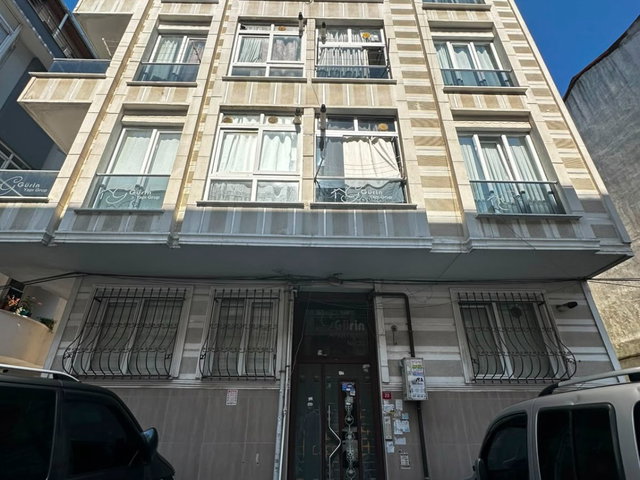 1320845228 GÜZELYURT MAHALLESİ 1+1 BAHÇE KULLANIMLI KİRALIK DAİRE
