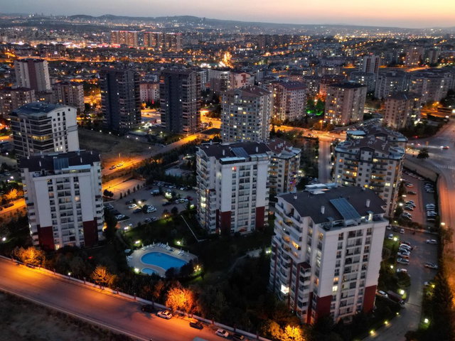 BATIKENT KARDELEN MAHALLESİ BATISTAR SİTESİ'NDE KİRALIK ÇATI DUBLEKSİ