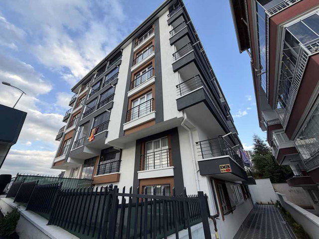 MAMAK YENİ BAYINDIR YENİ BİNA ARA KAT 3+1 SATILIK DAİRE