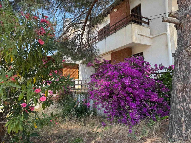 AYVALIK ŞIRINKENT SITESINDE SATILIK  3+1 VILLA