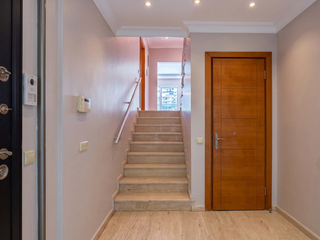 REMAX 7TEPE'DEN ACARKENT SİTESİN'DE KİRALIK ÇATI DUBLEKS