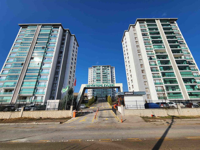 TÖREKENT SEYİRTEPE EVLERİNDE SATILIK 3+1 DAİRE