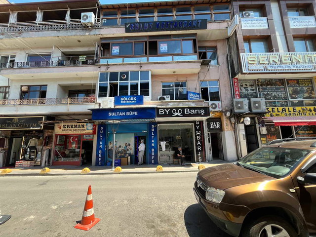 REMAXÇAKRA ÖMER ONAYCI'DAN GÖLCÜK ÇARŞI İÇINDE SATILIK DAIRE
