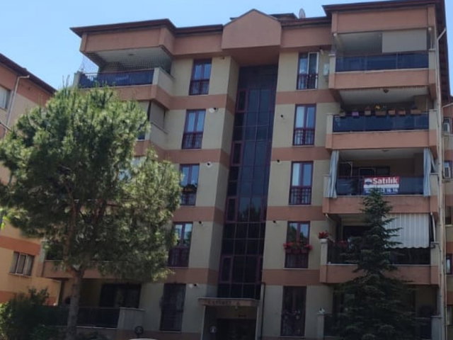 REMAX MODEL DEN KINIKLI CANIBEY SITESINDE 3+1 SATILIK DAIRE