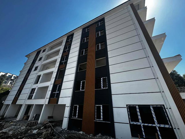 BAŞISKELE FATIH MAH. GENIŞ DOĞA MANZARALI  SATILIK 1+1 DAİRE