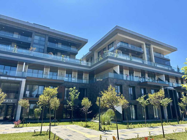 ÇÖMLEKÇİ TOKİ PROJESİNDE KİRALIK 4+1 BAHÇE KATI DAİRE