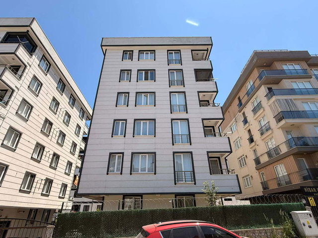 REMAX CITY DEN SULTANBEYLI DE SATILIK 3+1 DAIRE