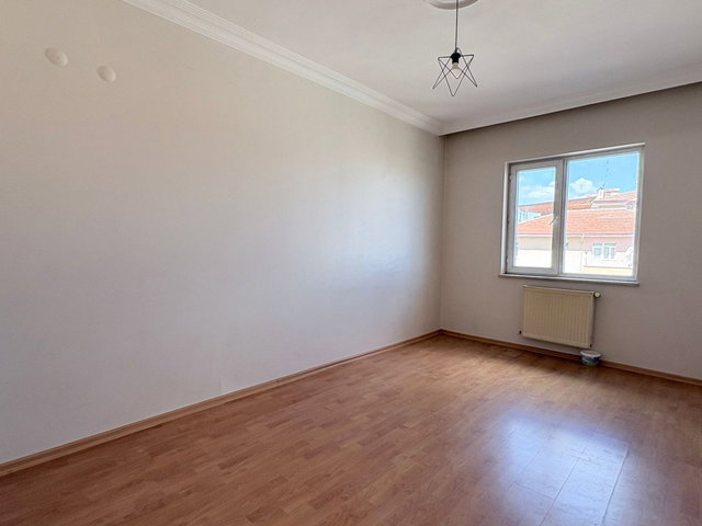 REMAX GÜNEŞ'TEN ÇÖŞNÜK'TE KİRALIK 3+1 DAİRE