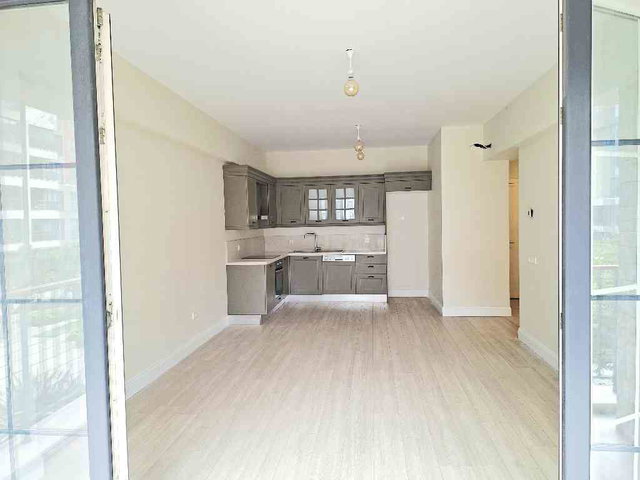 SİNPAŞ AYDOS COUNTRY MUHTEŞEM PEYZAJ VE GÖLET CEPHELİ
2+1 SATILIK DAİRE