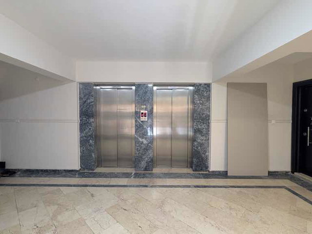 REMAX BEYAZ'DAN ÖZLÜCE BULVARINDA ÖZEL TASARIM SATILIK 4+1 DUBLEX DAIRE