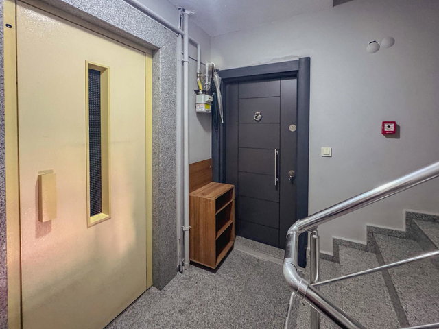 ATAŞEHİR İNÖNÜ’DE METROYA YAKIN  YENİLENMİŞ SATILIK 2+1 DAİRE