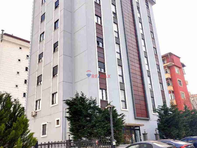 **PENDİK YENİ MAHALLE'DE GENİŞ VE AYDINLIK 1+1 DAİRE!** 